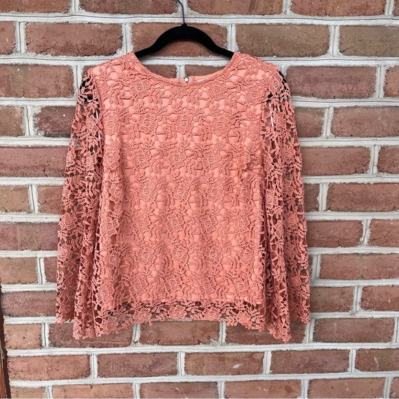 Salmon or coral crochet lace blouse with zipper size small - Picture 1 of 10